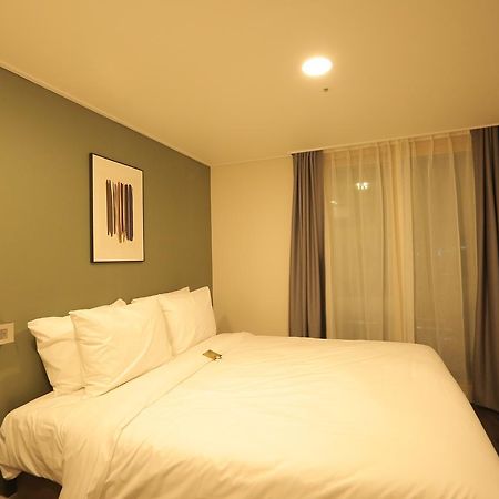 The Hotel Young Inn Seoul Exterior foto